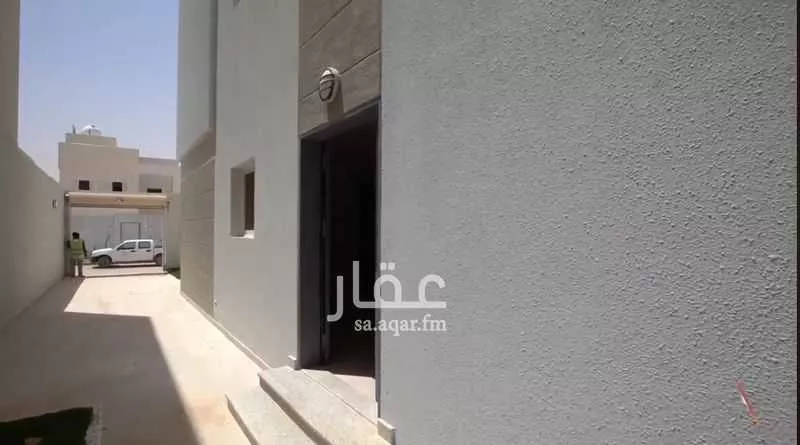 فيلا 7 غرف في الجنادرية 3