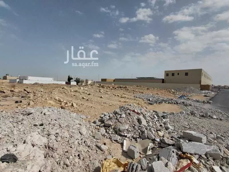 أرض 1200 م² في طويق 2