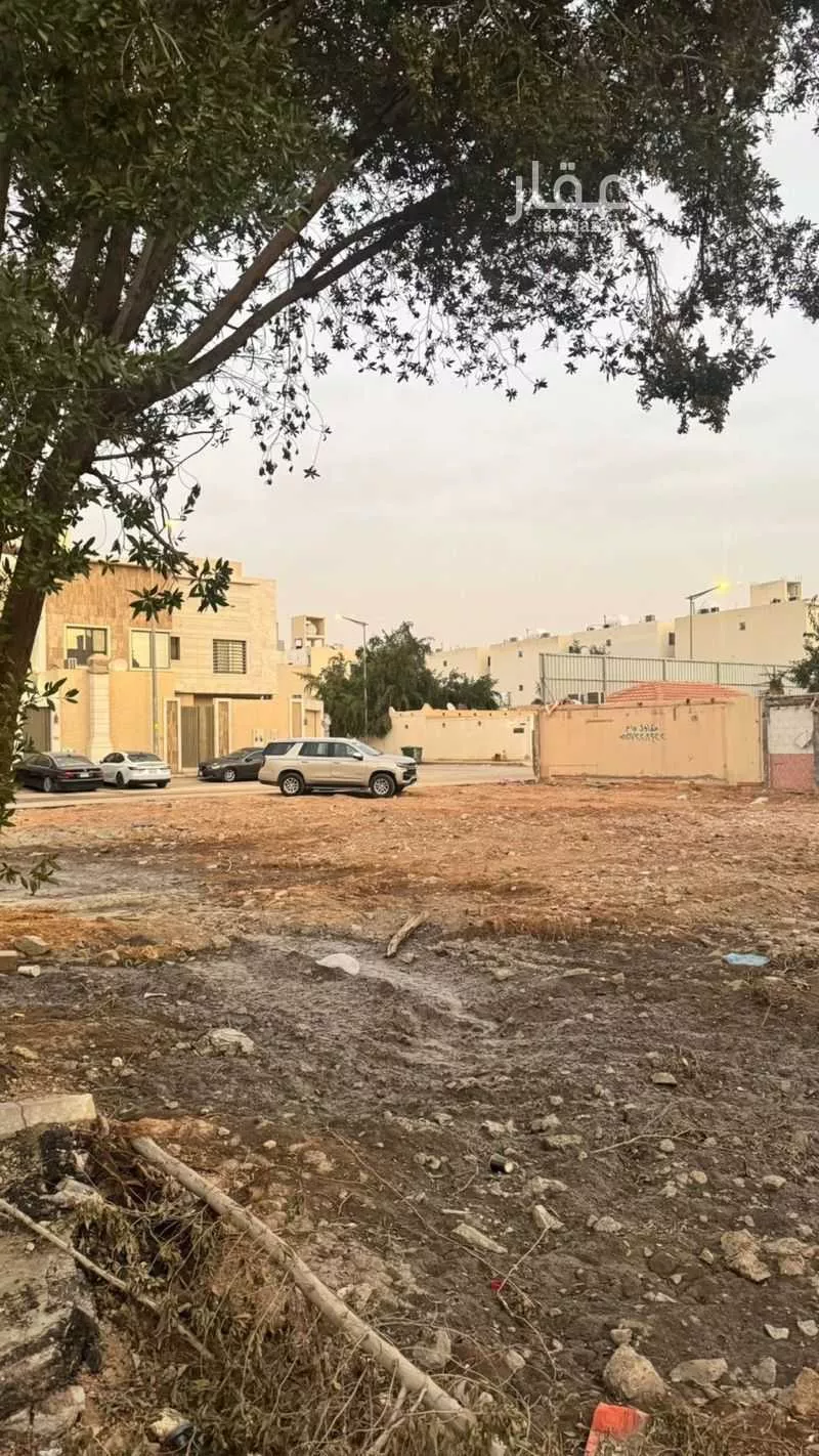 أرض 875 م² في القادسية 4