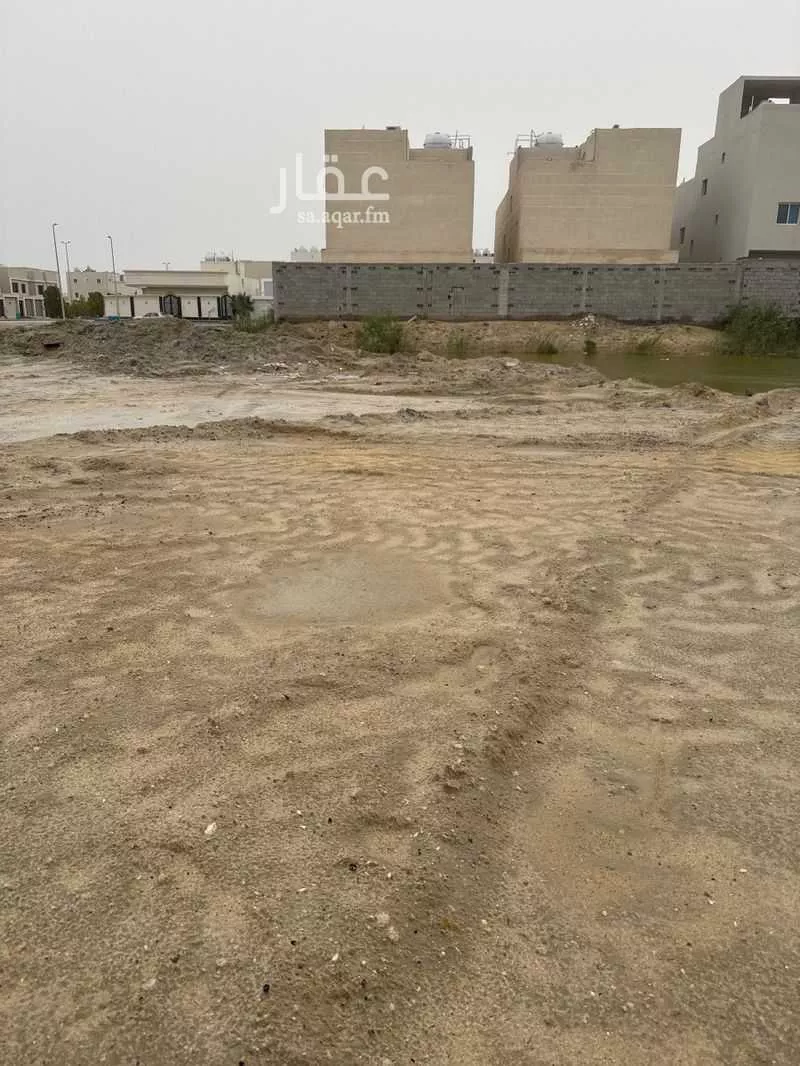 أرض 500 م² في الامواج 1