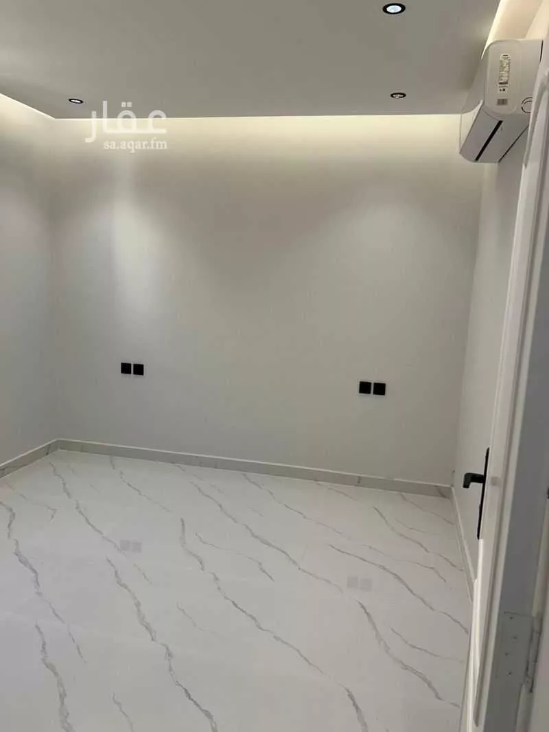 3 bedroom apartment in Al Malqa 5