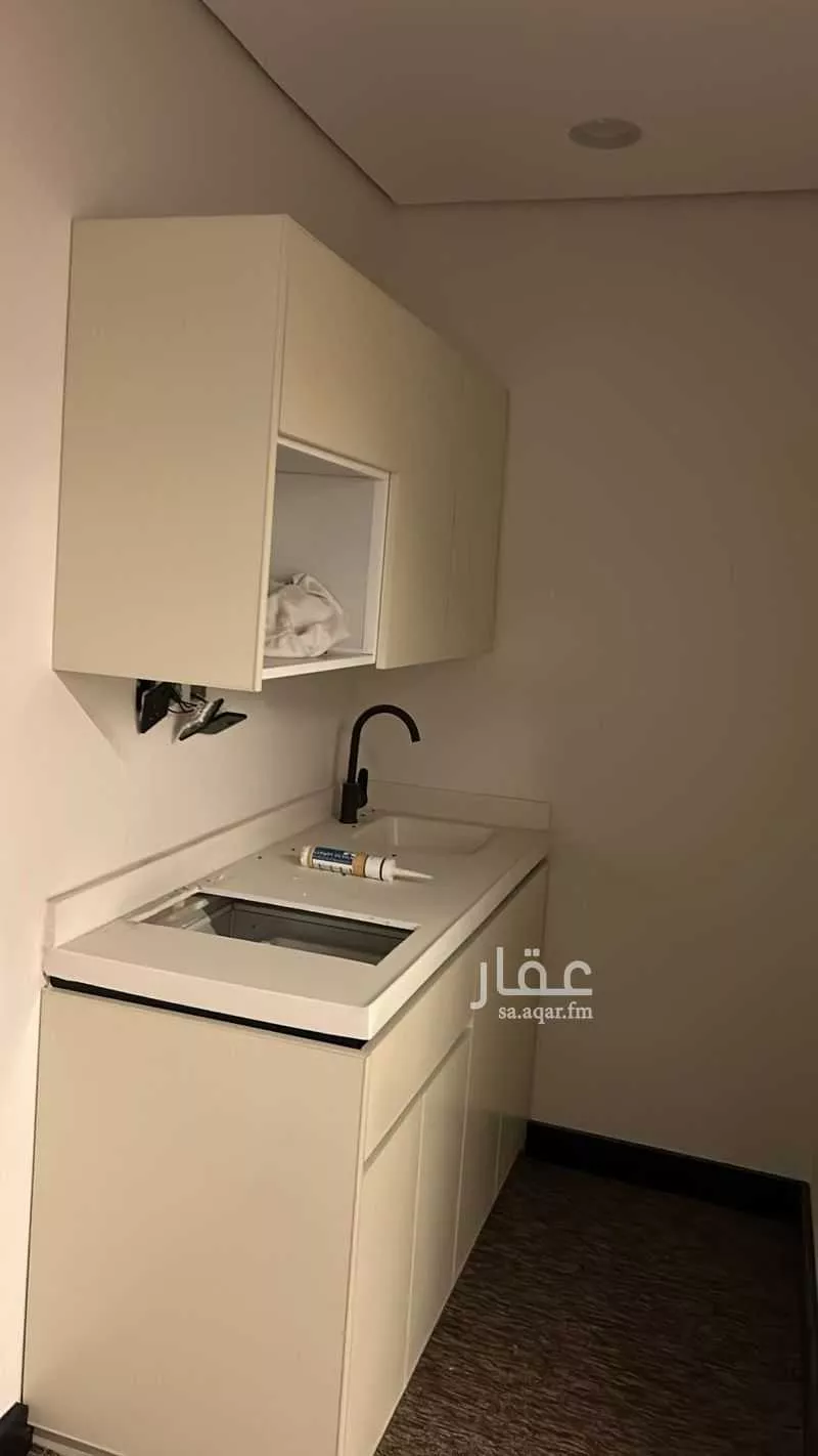 شقة 1 غرف في العقيق 4