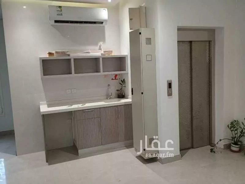 فيلا 8 غرف في النرجس 4