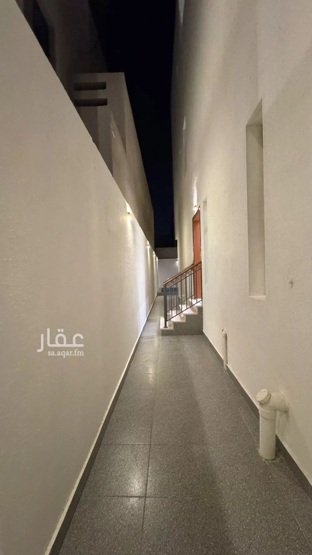 فيلا 5 غرف في الزمرد 4