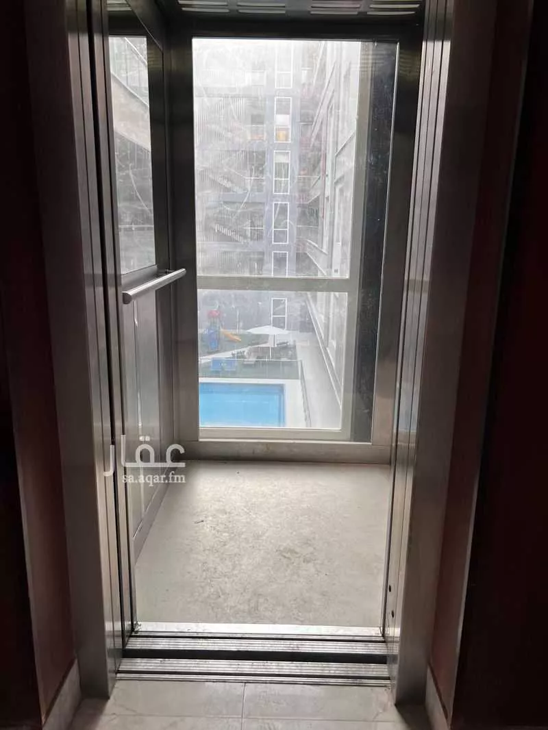 شقة 3 غرف في الحمرا 5