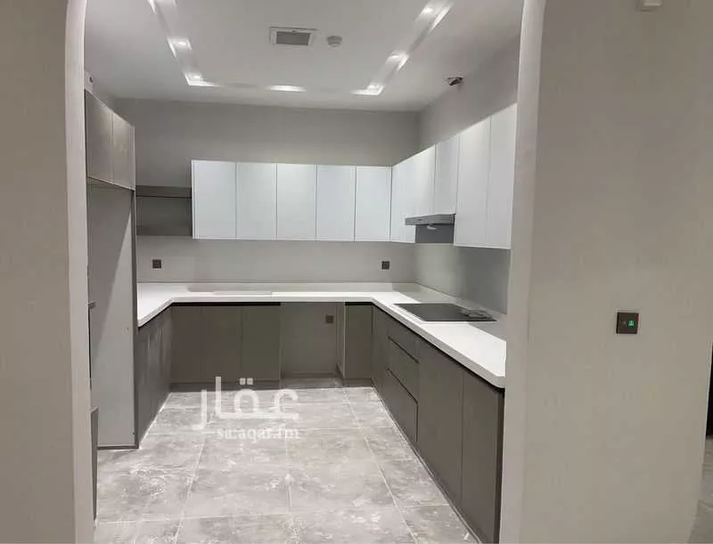 شقة 5 غرف في الملقا 1