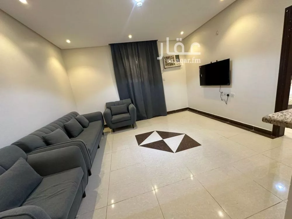 1 bedroom apartment in Al Aziziyah 2