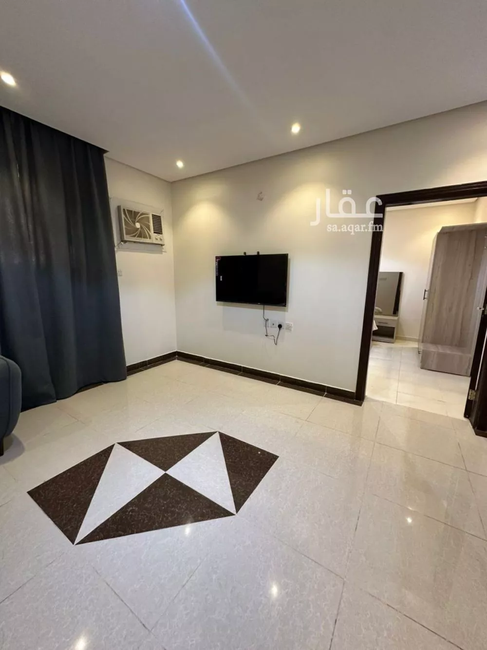 1 bedroom apartment in Al Aziziyah 4