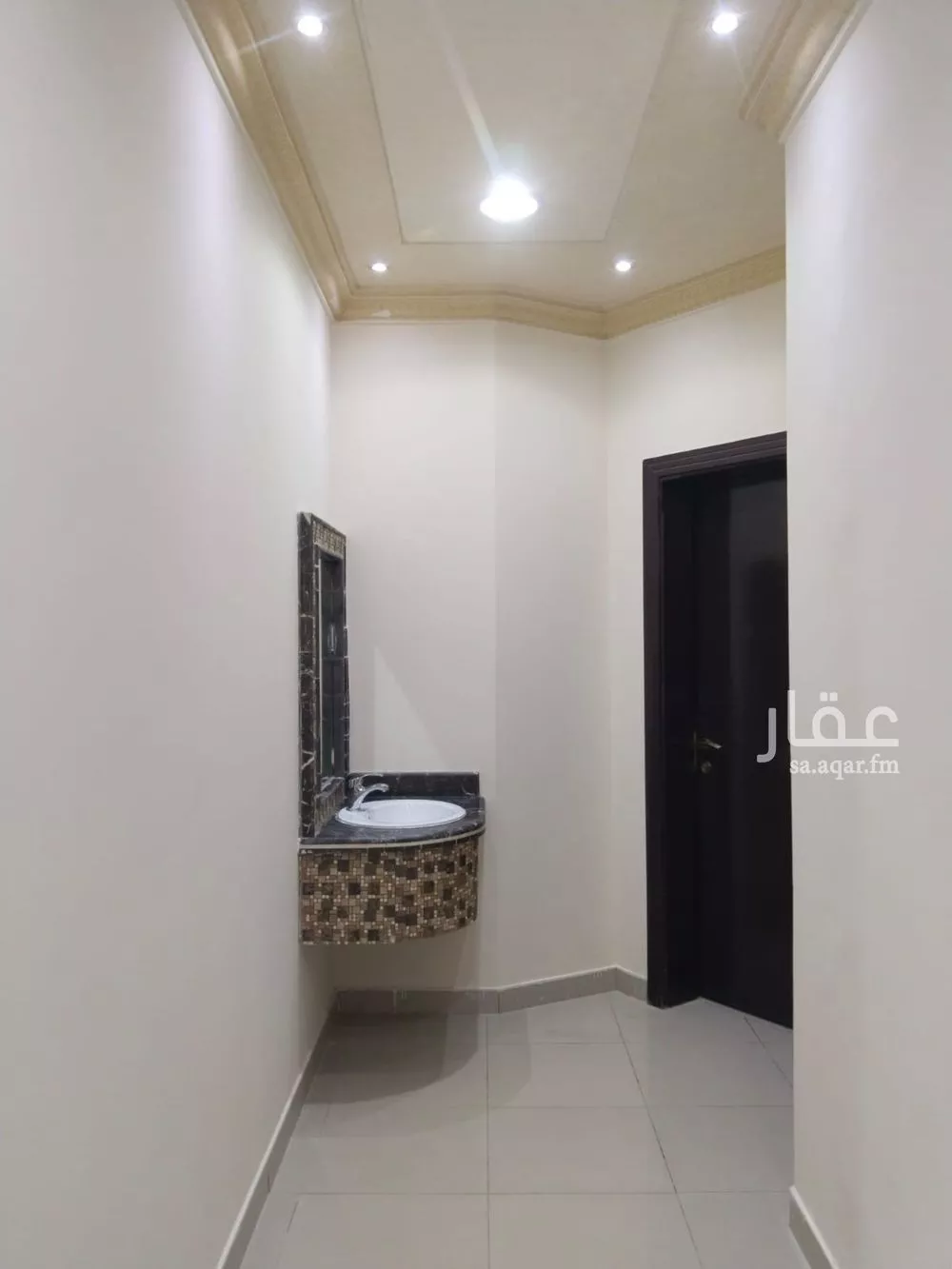 شقة 2 غرف في العقيق 3