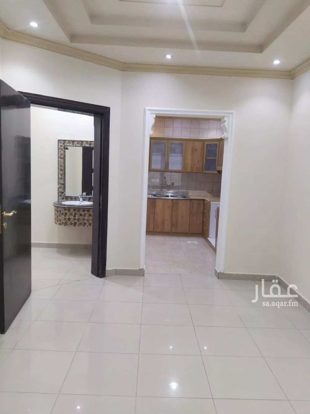 شقة 2 غرف في العقيق 4