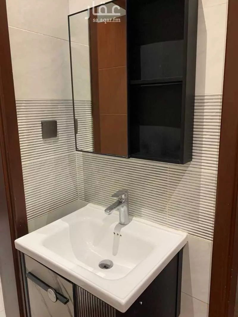 شقة 4 غرف في المروة 4