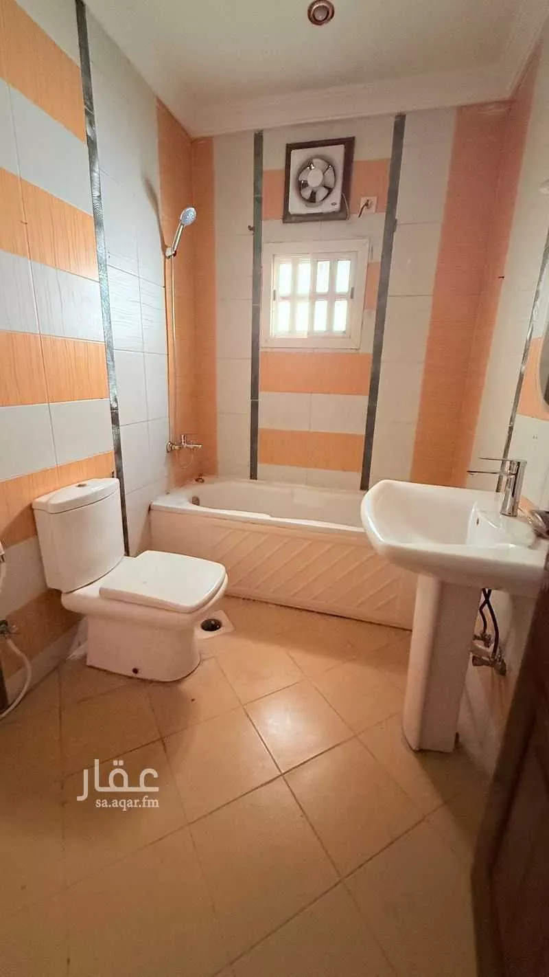 4 bedroom apartment in Al Safa 3