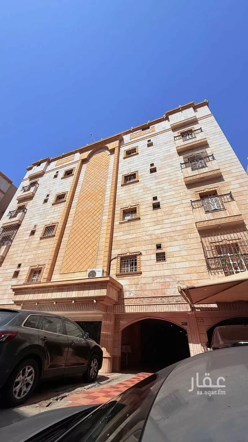 4 bedroom apartment in Al Safa 1