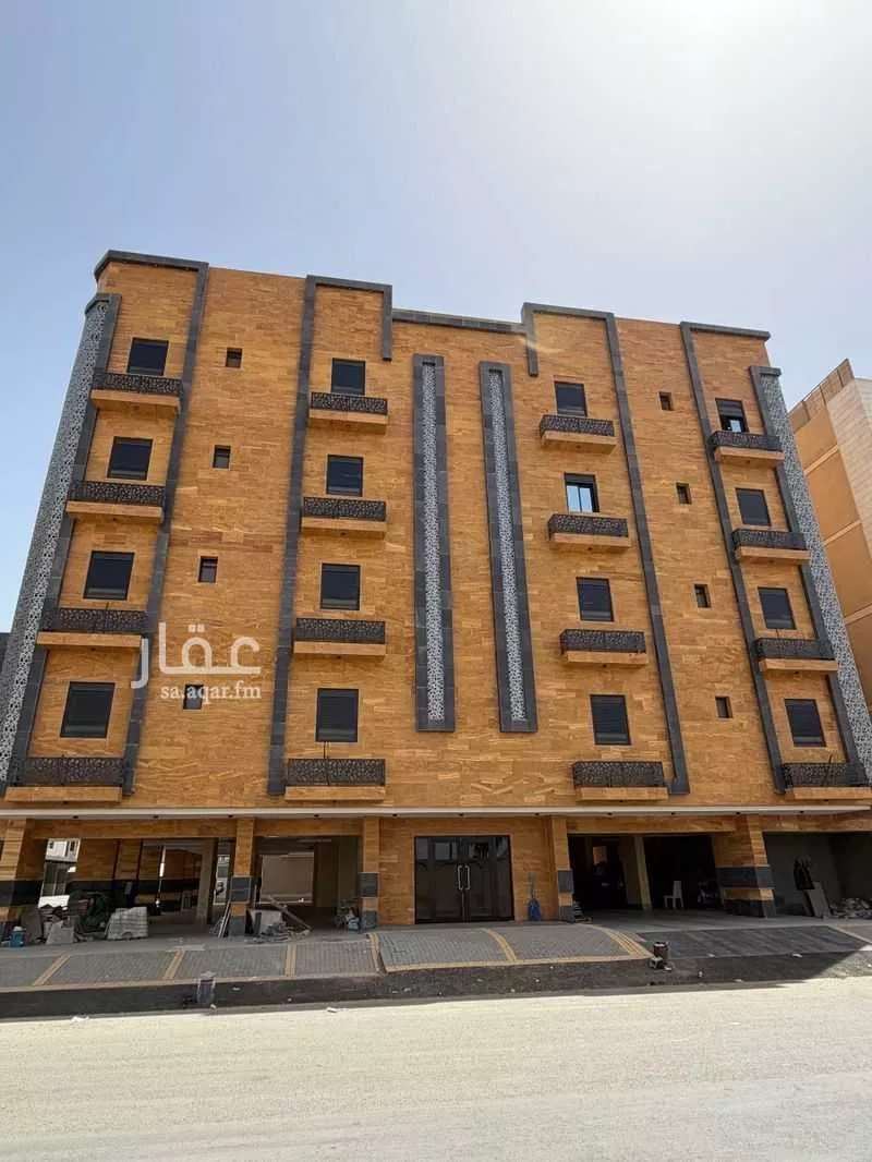5 bedroom apartment in Al Marwa 2