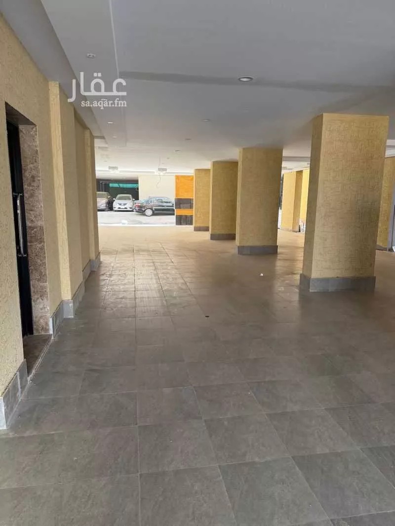 5 bedroom apartment in Al Marwa 4