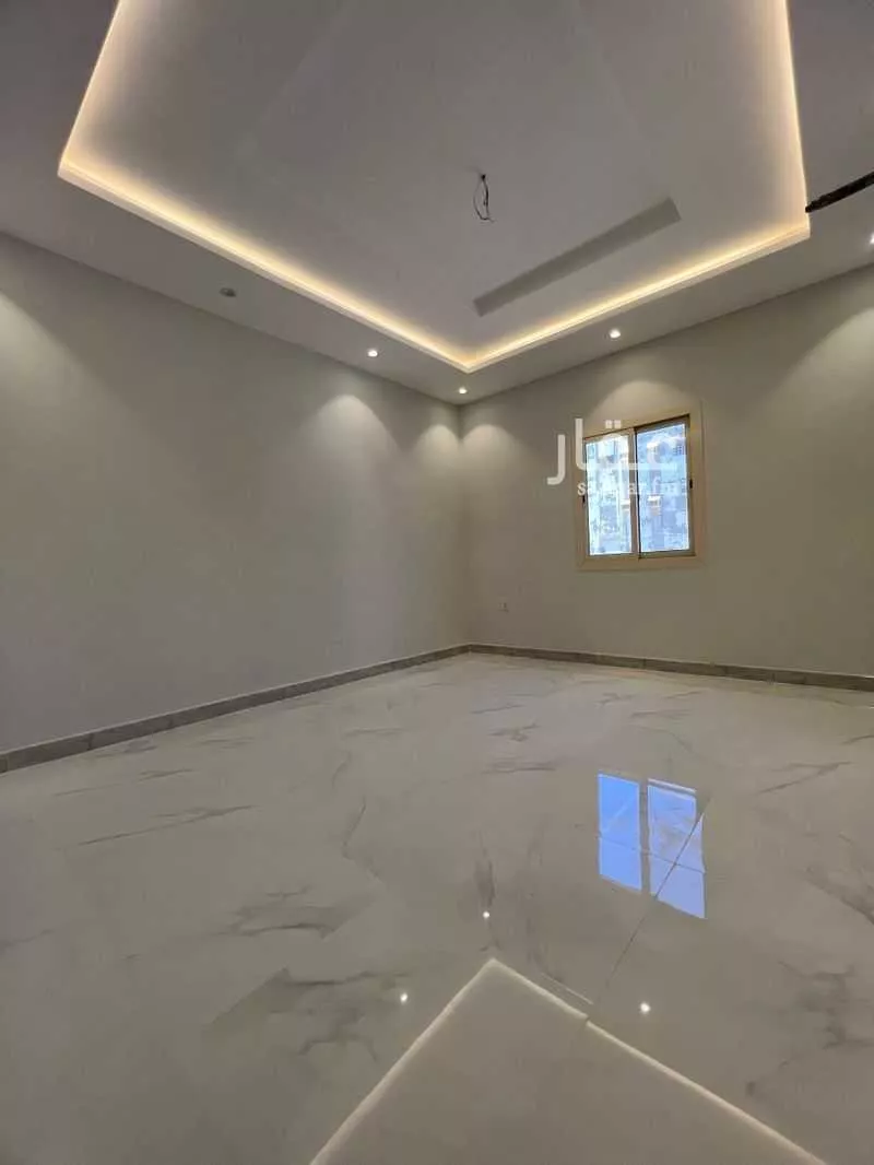 شقة 5 غرف في الصفا 2