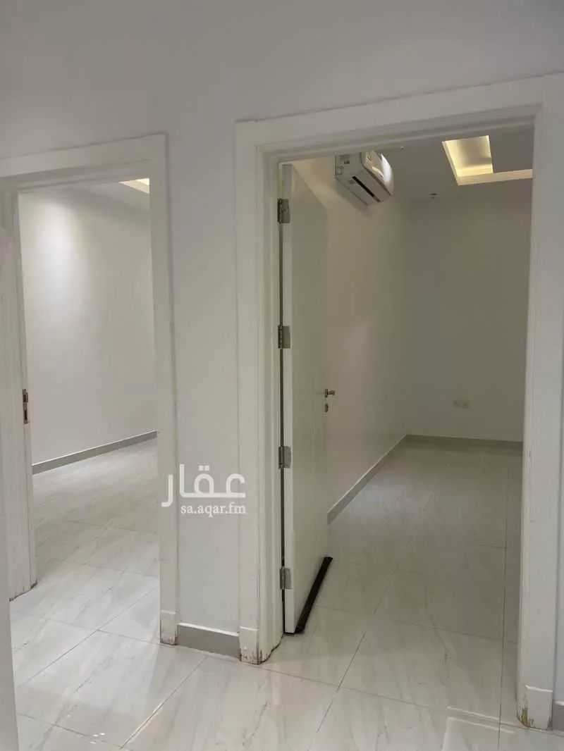 فيلا 4 غرف في العارض 5