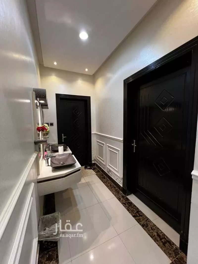 فيلا 5 غرف في العارض 2