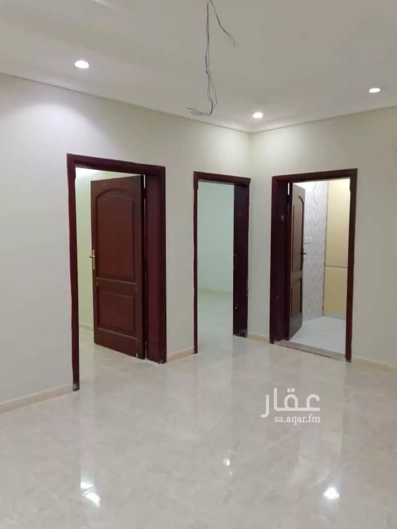 شقة 4 غرف في الفروسية 4