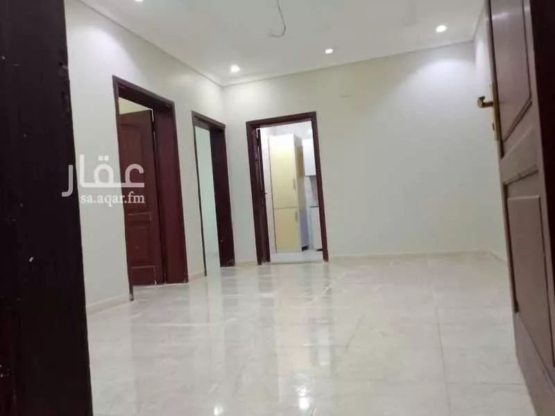 شقة 4 غرف في الفروسية 1