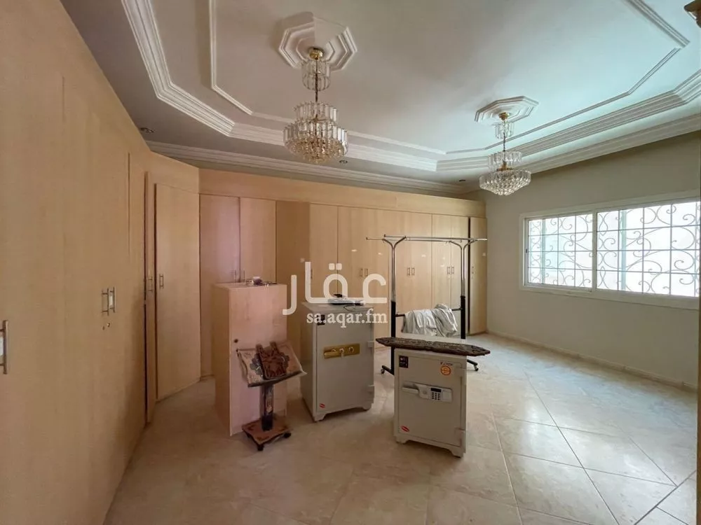 4 bedroom villa in Al Shati, Jeddah 15