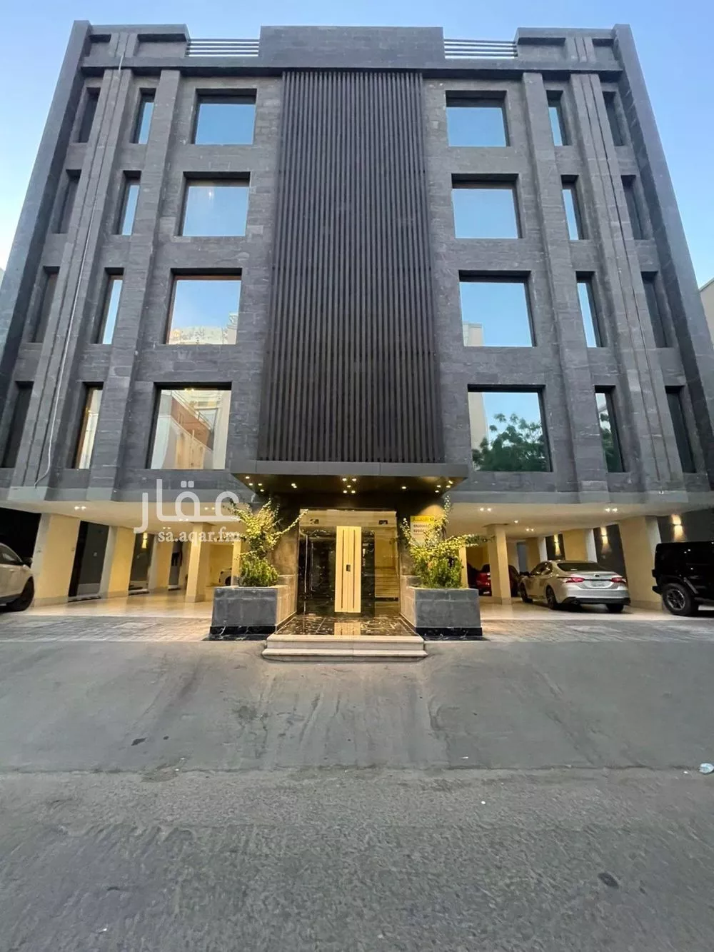 شقة 4 غرف في الروضة