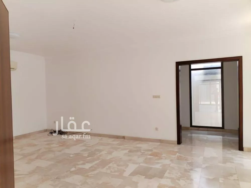 فيلا 6 غرف في النعيم 4