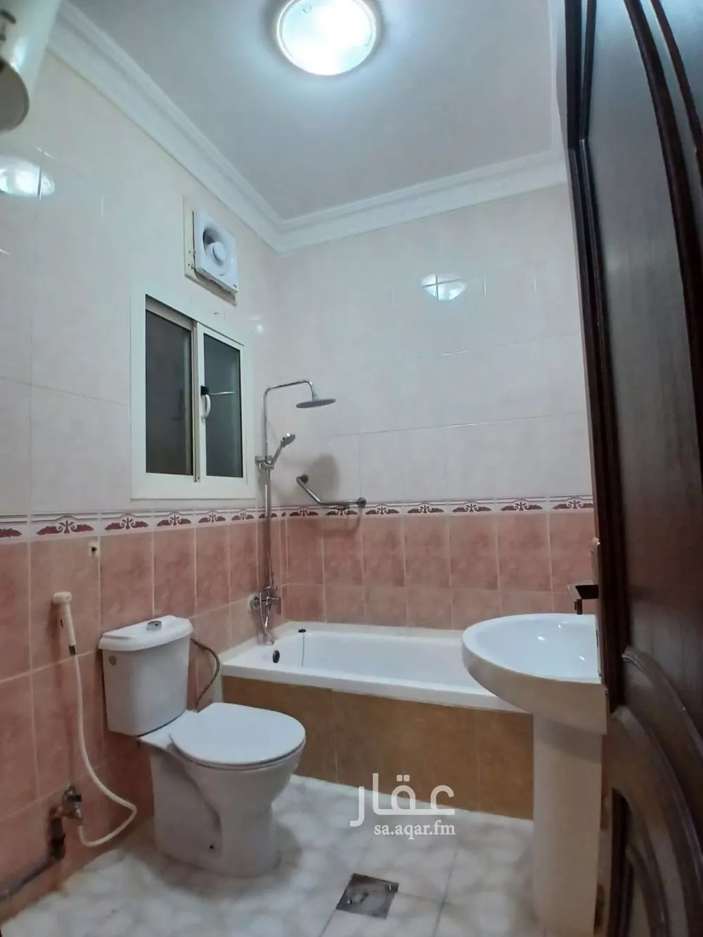 3 bedroom apartment in Al Rawdah 4