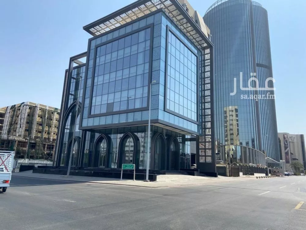 محل 860 م² في الشرفية 3