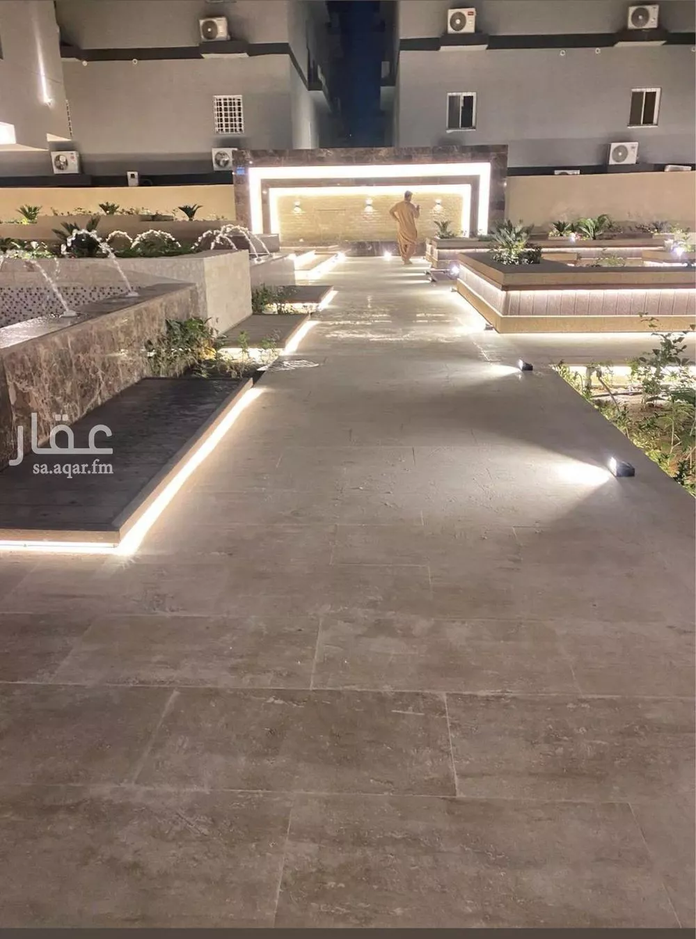 شقة 4 غرف في الروضة 3