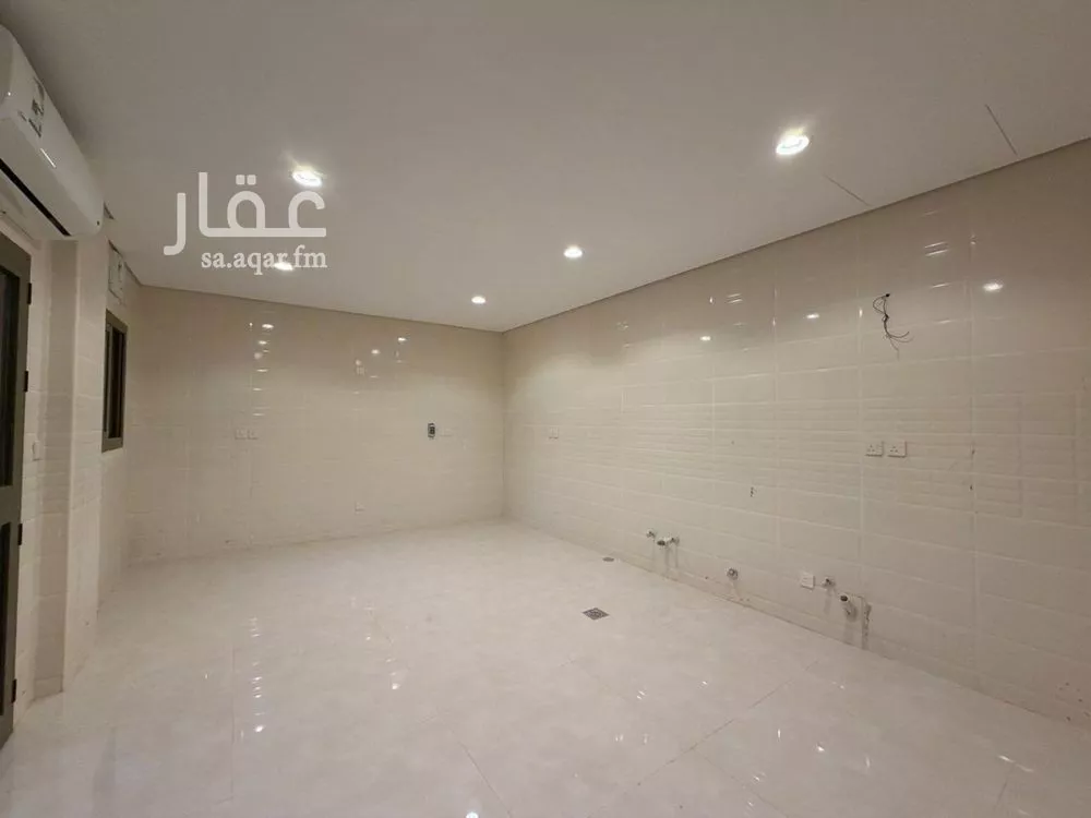 فيلا 6 غرف في الياقوت 4