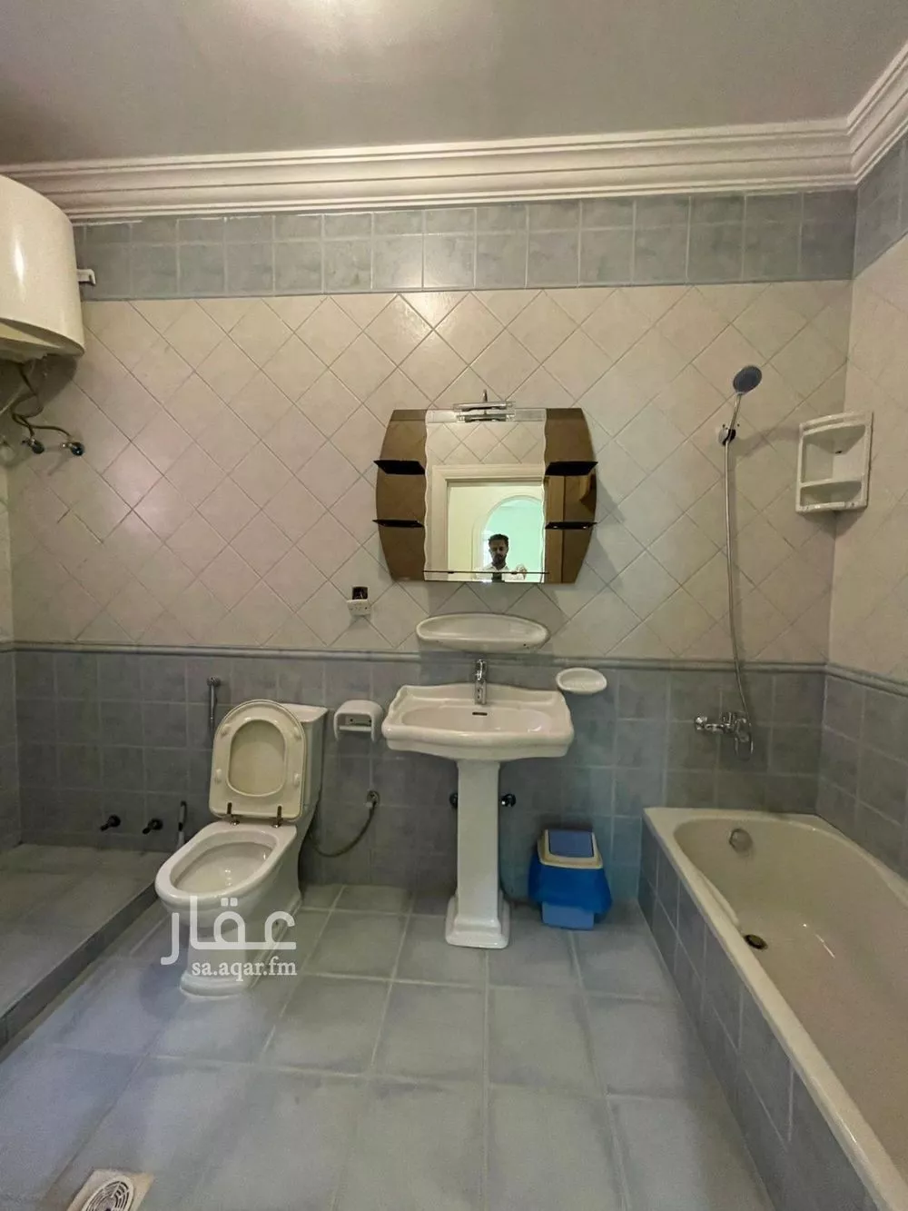 4 bedroom villa in Al Shati, Jeddah 19