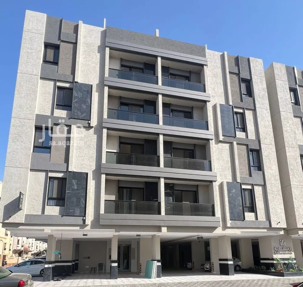 4 bedroom apartment in Al Salamah 1
