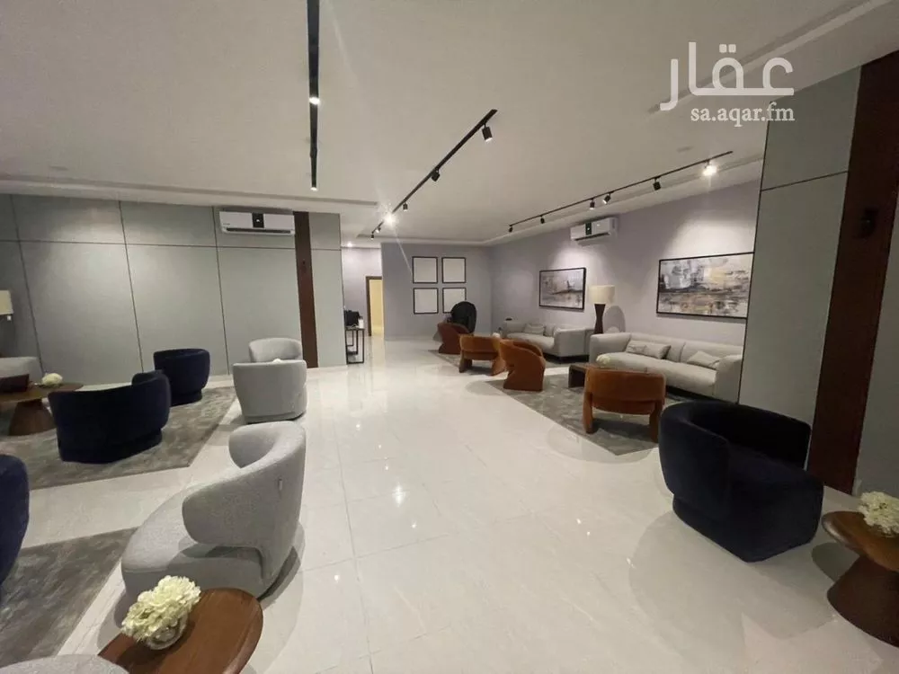 شقة 4 غرف في الروضة 4