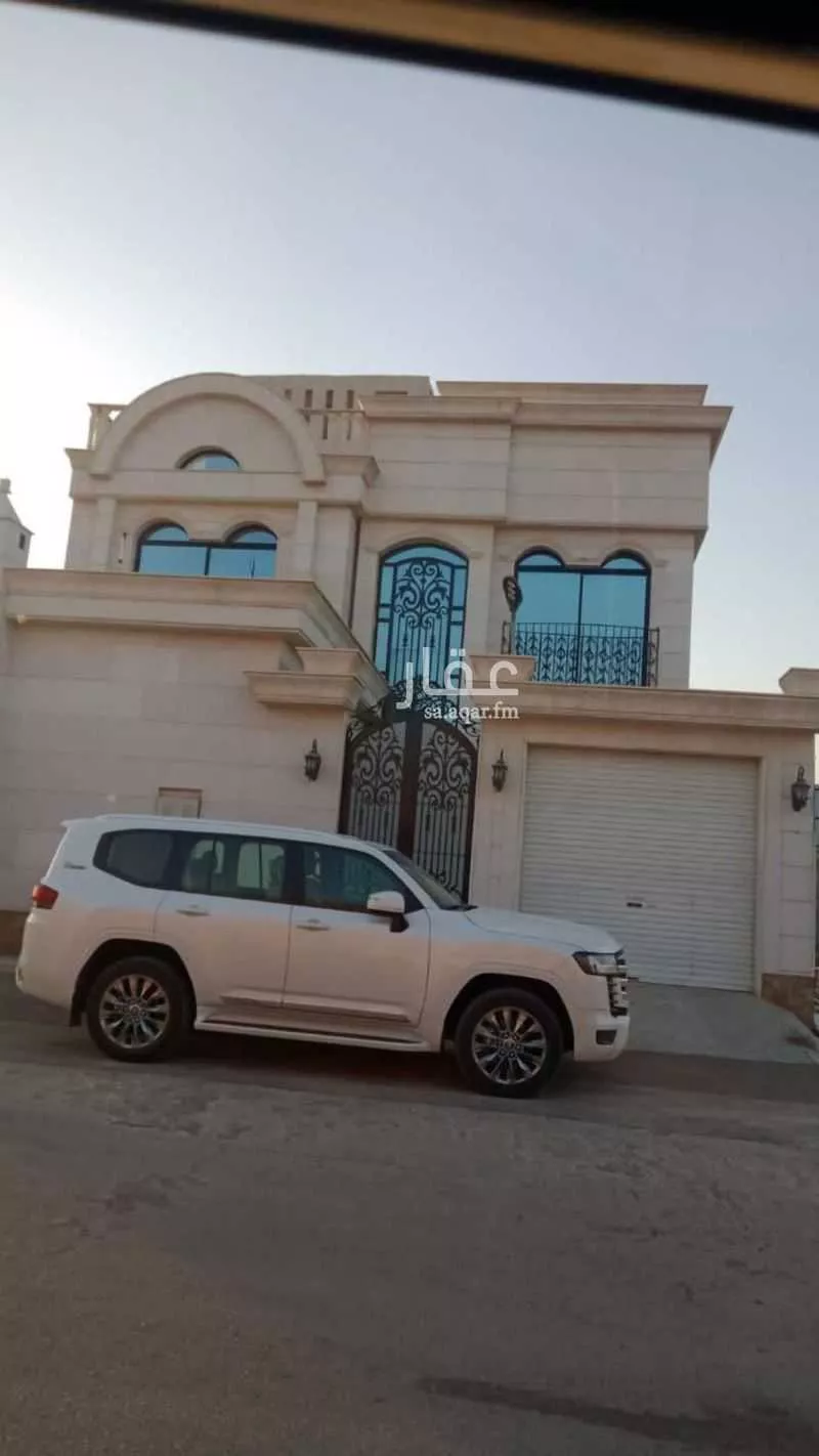 فيلا 5 غرف في الرمال