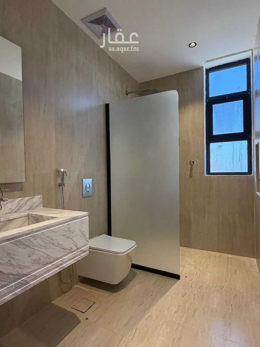 5 bedroom apartment in Al Salam, Eastern Province 8