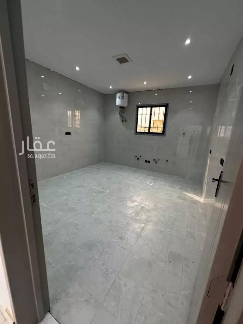 5 bedroom floor in Tuwaiq 3