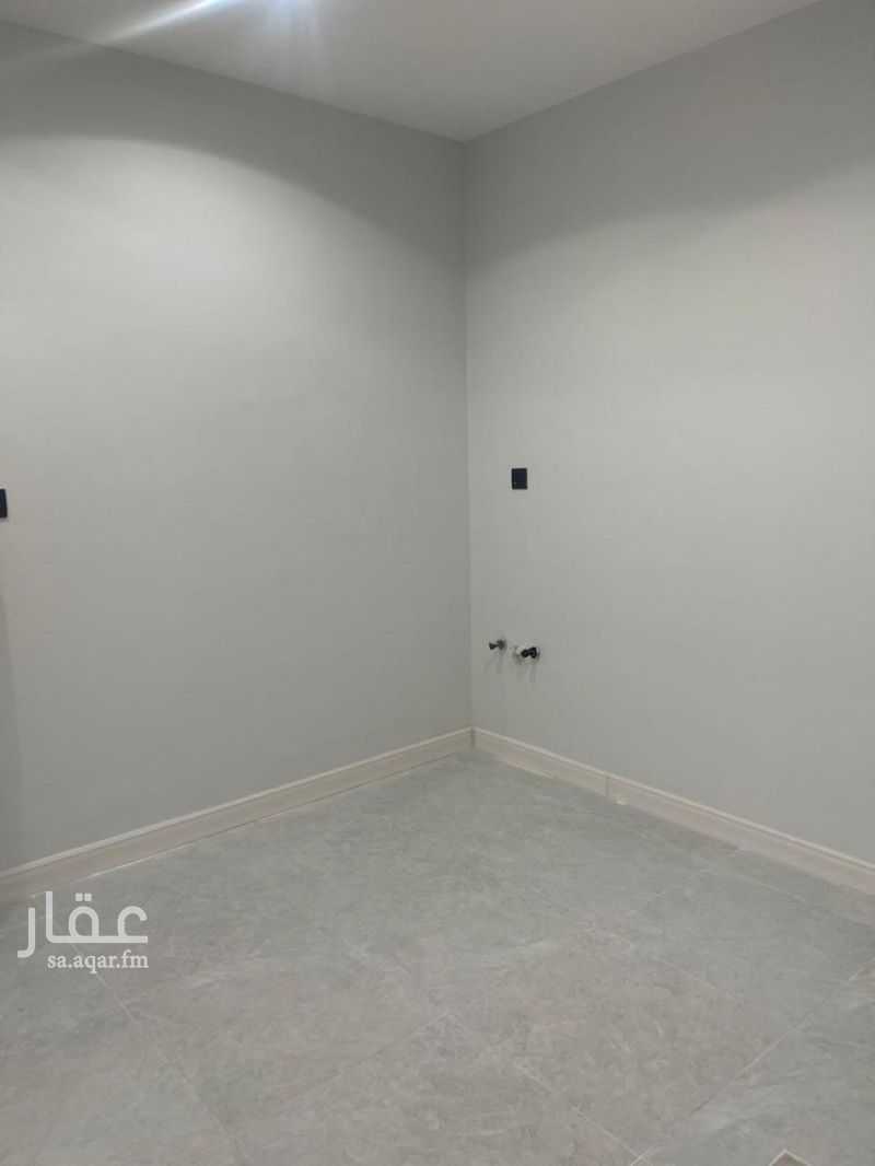 5 bedroom apartment in Khuzam, Riyadh 24