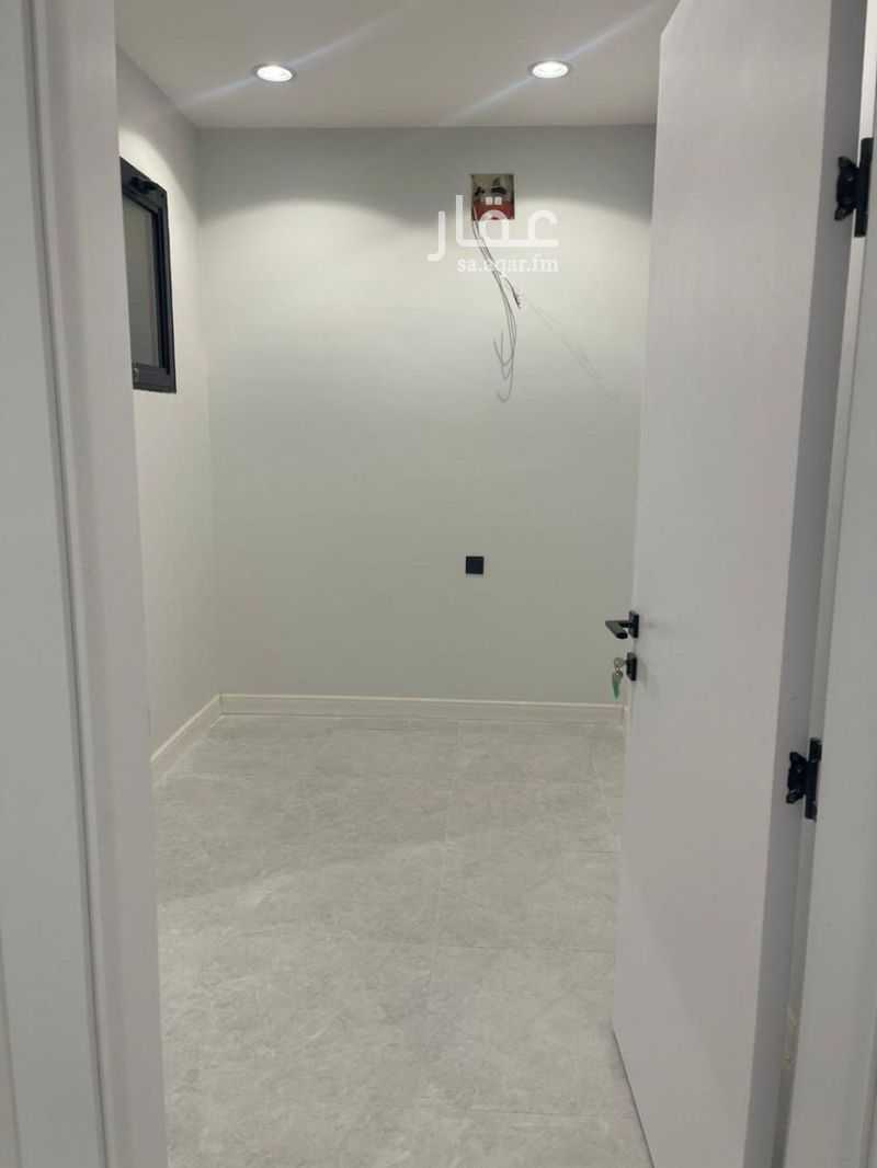 5 bedroom apartment in Khuzam, Riyadh 20