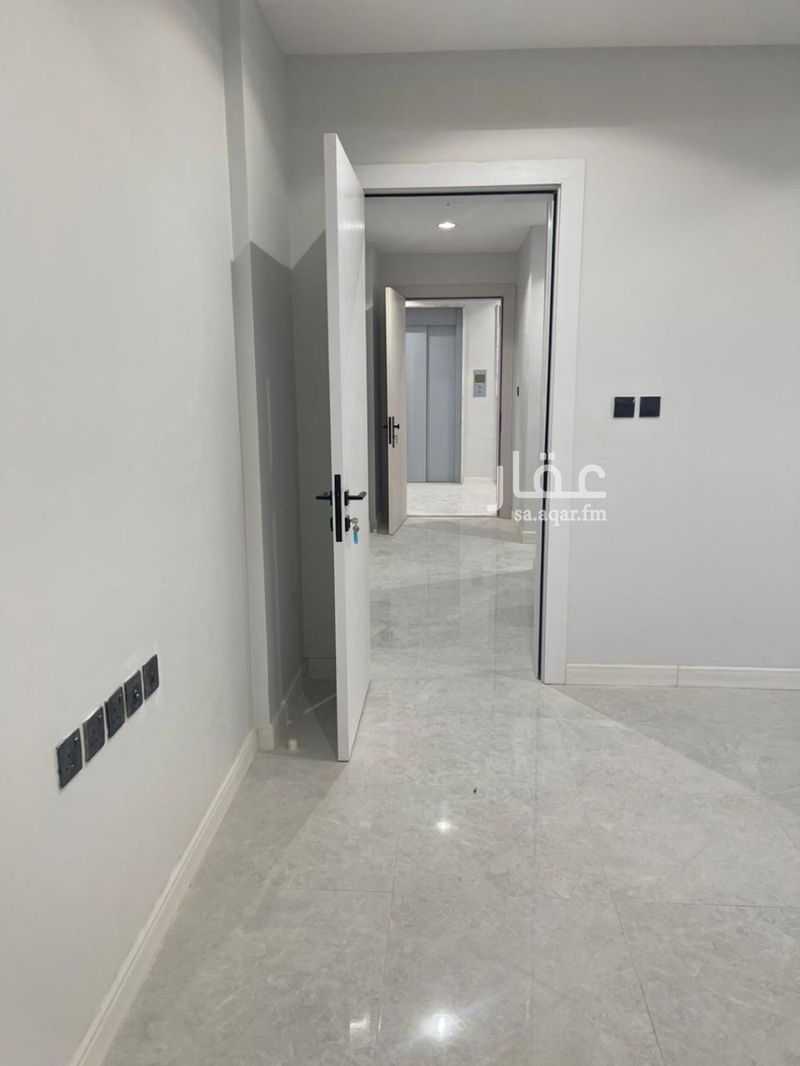 5 bedroom apartment in Khuzam, Riyadh 4