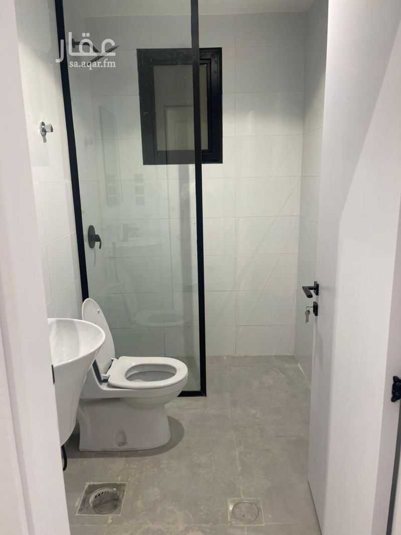 5 bedroom apartment in Khuzam, Riyadh 23