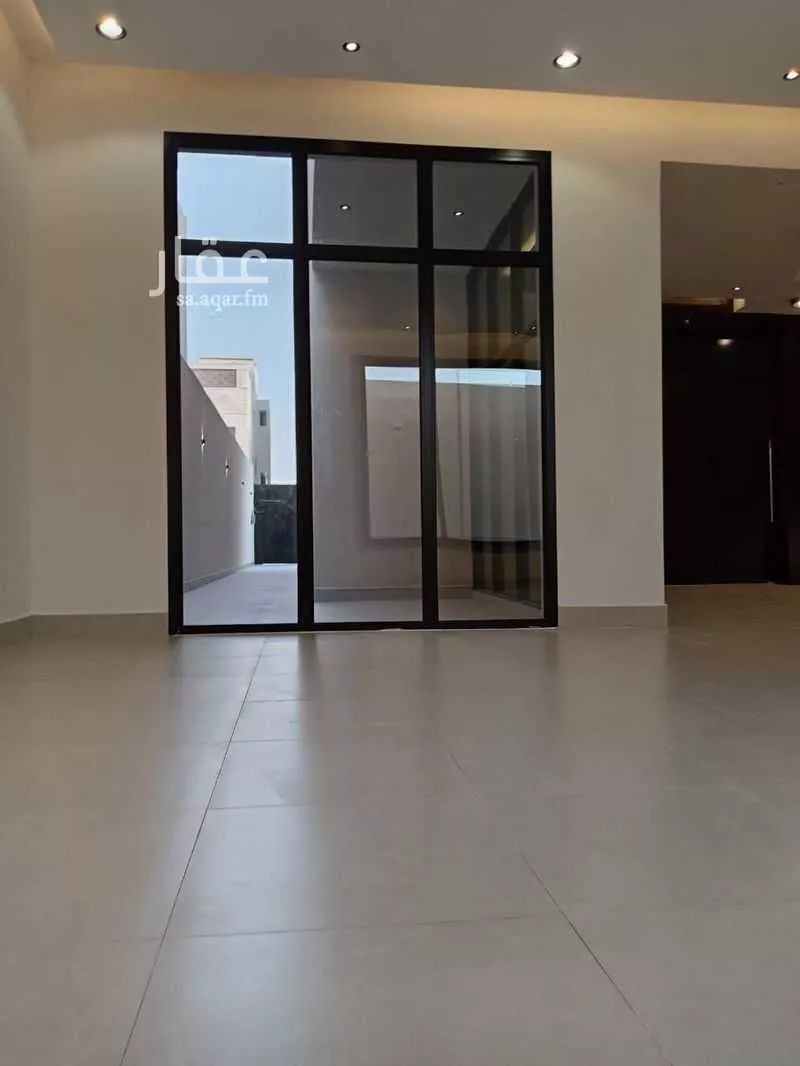 فيلا 3 غرف في العارض 4