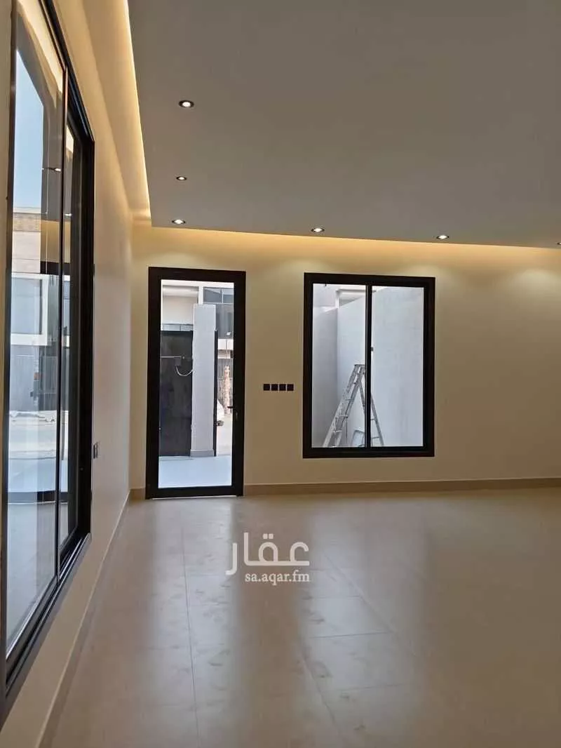 فيلا 3 غرف في العارض 5