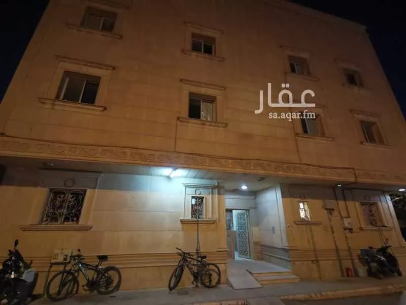 عمارة 475 م² في العقيق 2