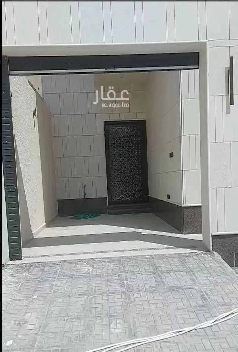 4 bedroom floor in Al Rimal 1