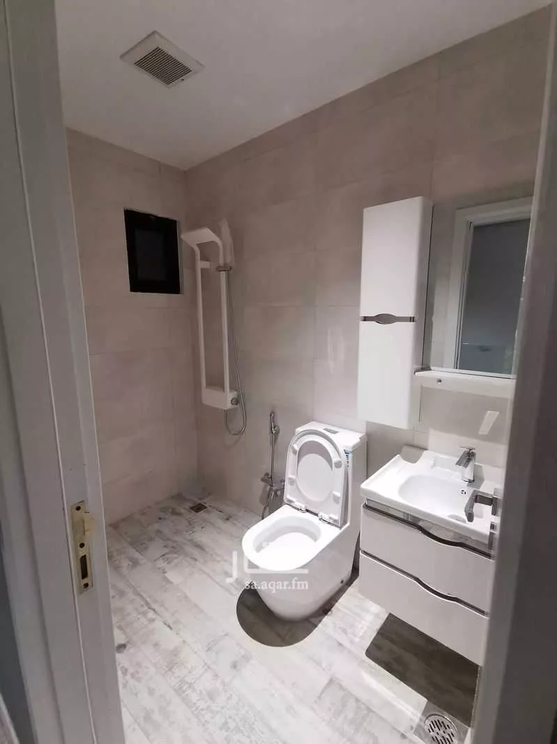 فيلا 3 غرف في النرجس 4