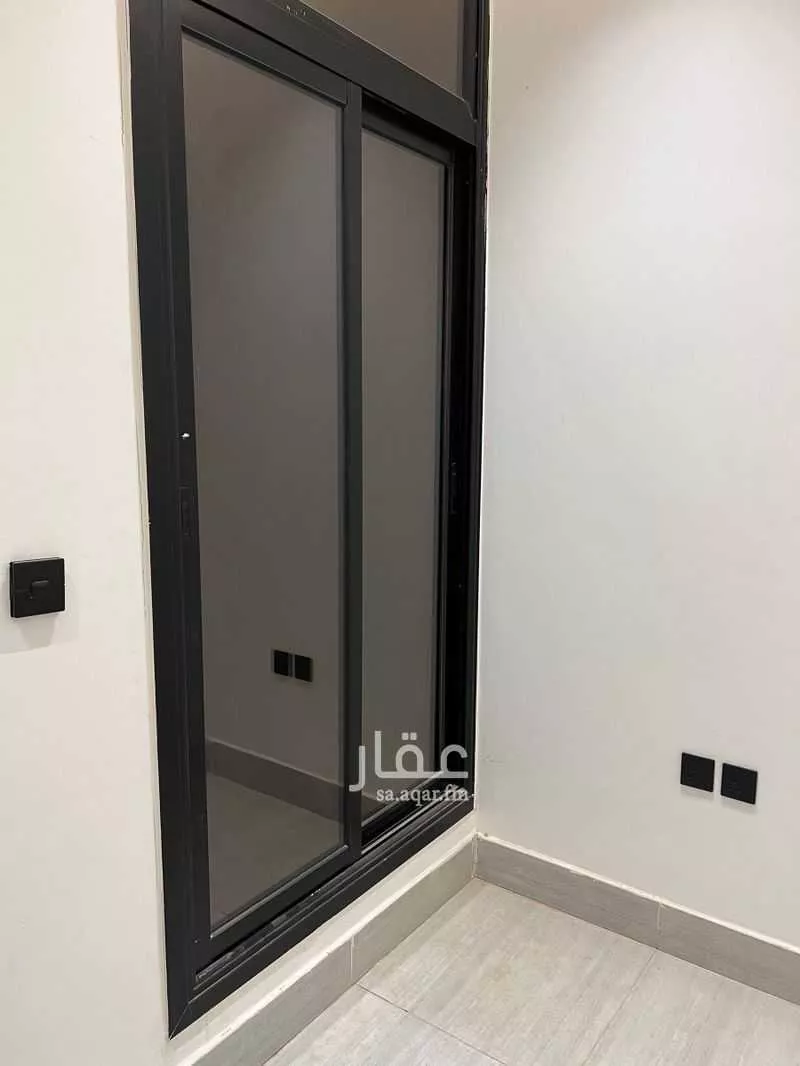 3 bedroom apartment in Al Yarmouk 4