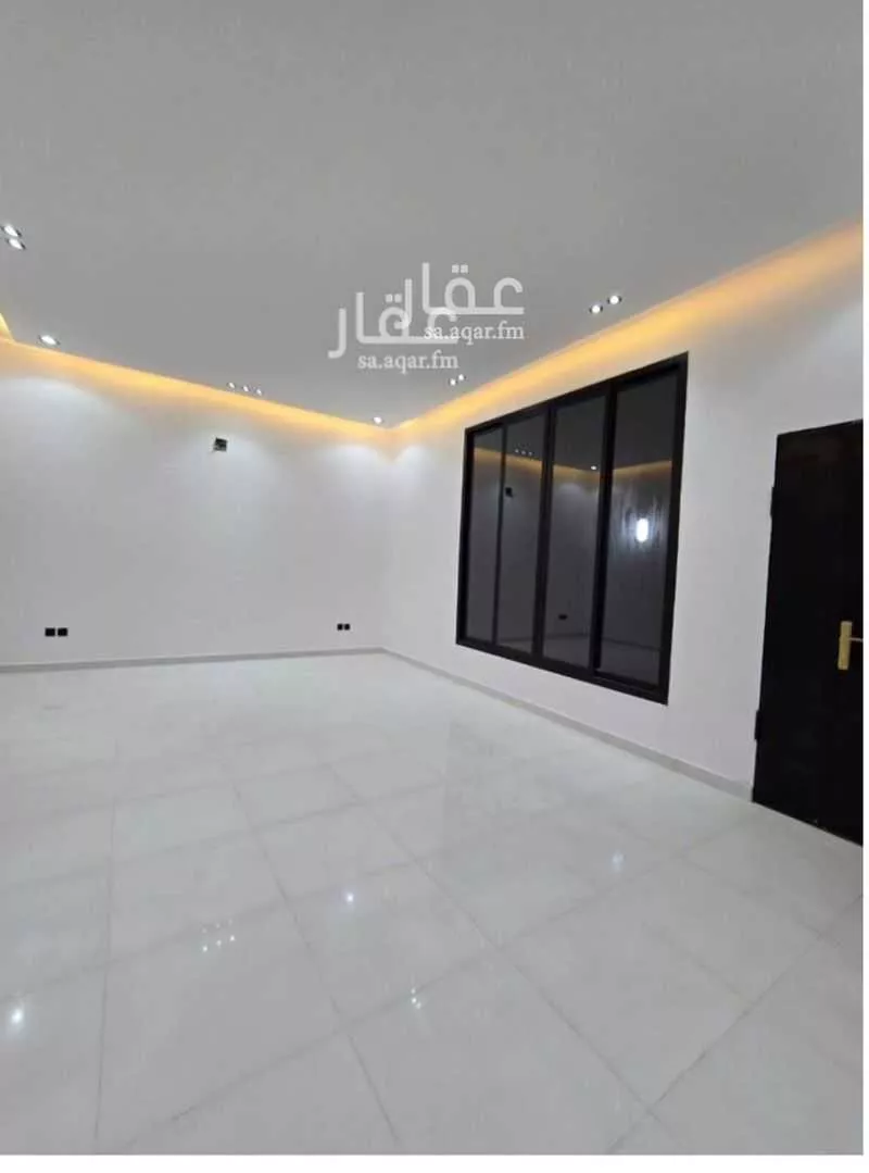 4 bedroom villa in Al Janadriyah, Riyadh 6