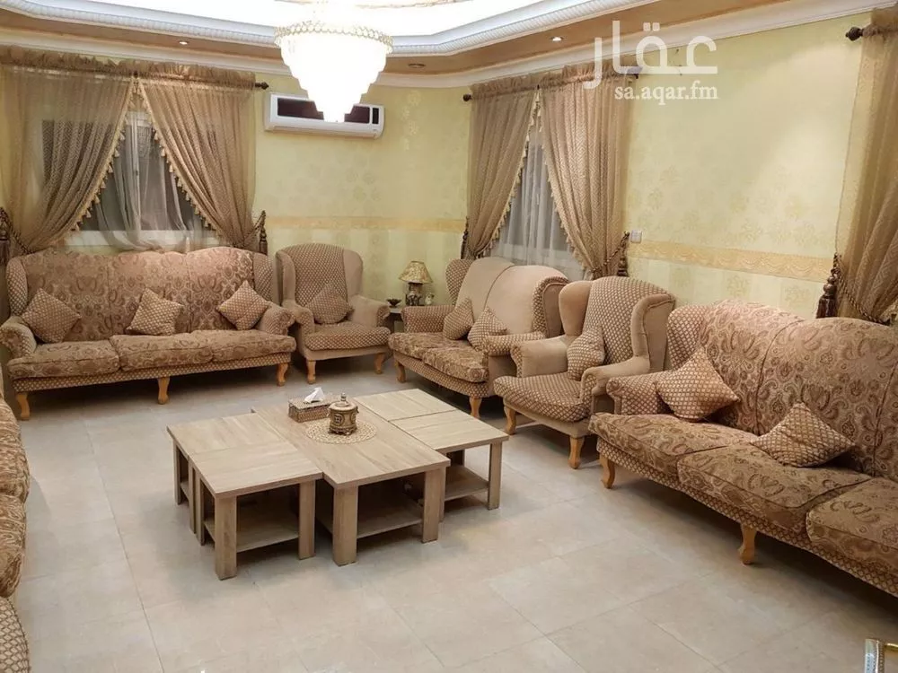 فيلا 8 غرف في الزهرة 2