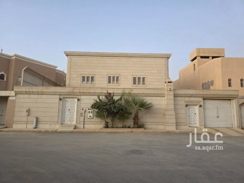 فيلا 8 غرف في الزهرة 1